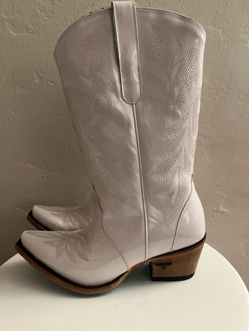 White lane mid calf